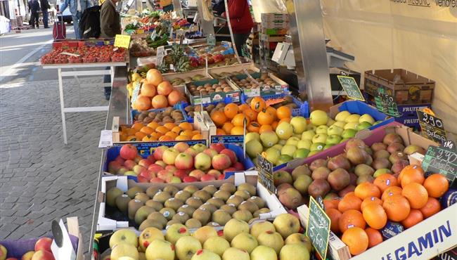 Jour de marché à Fouesnant Finistère 29