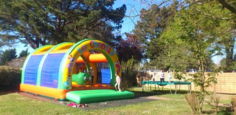 la chenille du camping cost armor - Camping Kost Ar Moor - Fouesnant