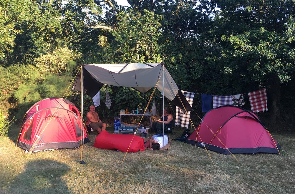 Emplacement camping du camping KostArMoor Fouesnant