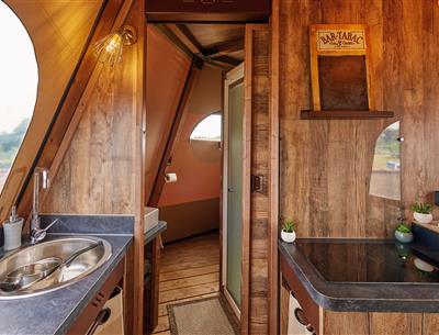 Glamping-Atypique-Tipi-Luxe-à-louer-Fouesnant