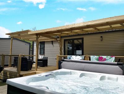 mobil-home Cottage à louer 3 chambres jacuzzi spa camping Kost Ar Moor fouesnant bretagne