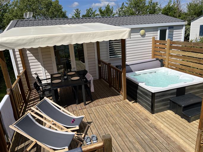mobil-home Cottage à louer 2 chambres jacuzzi spa camping Kost Ar Moor fouesnant bretagne