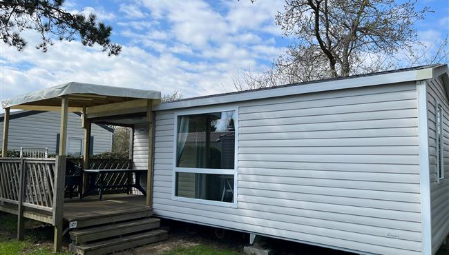 Mobil home terrasse couvert piscine Fouesnant