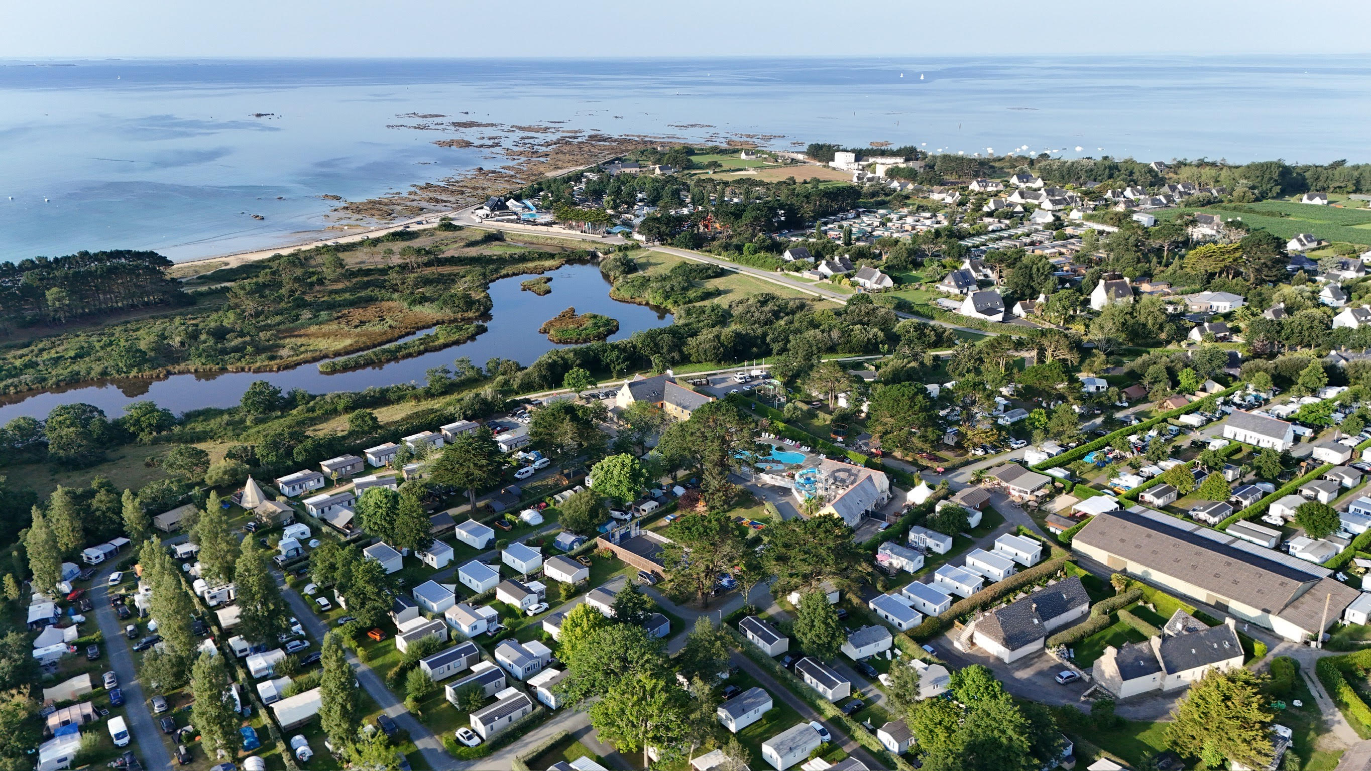 Camping fouesnant piscine plage Finistere