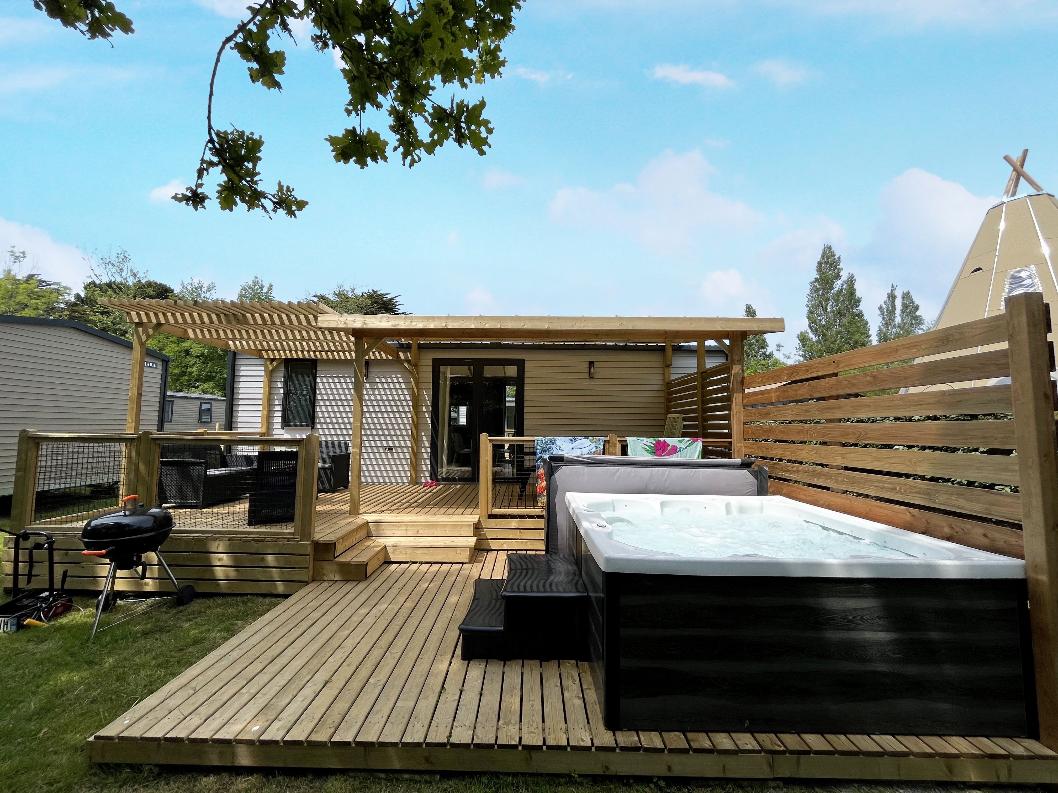 Camping fouesnant piscine plage Finistere